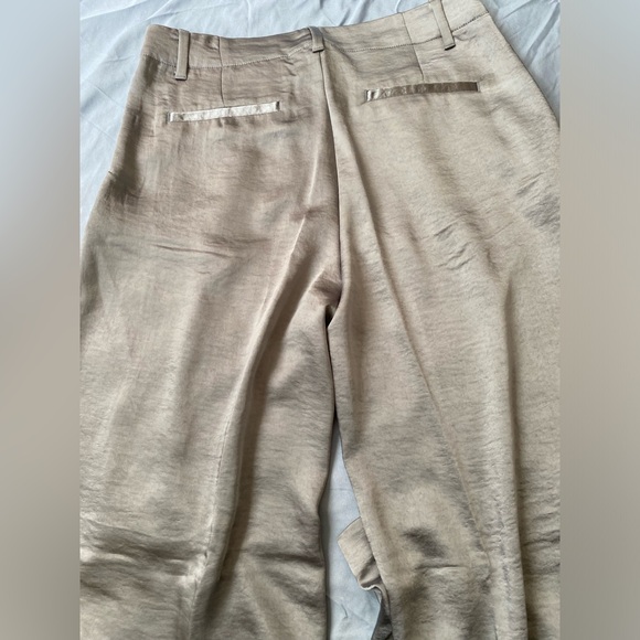 High Rise Pleated Satin Wide-Leg Trousers size 8 - Picture 5 of 7